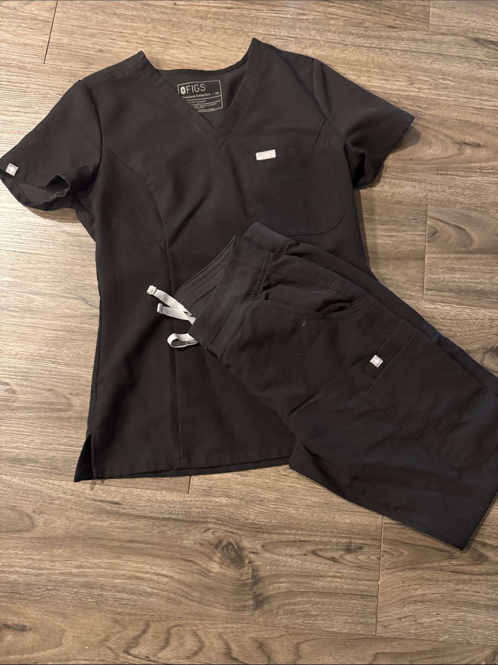 Figs Women's Black Track Pants & Joggers Scrub Set